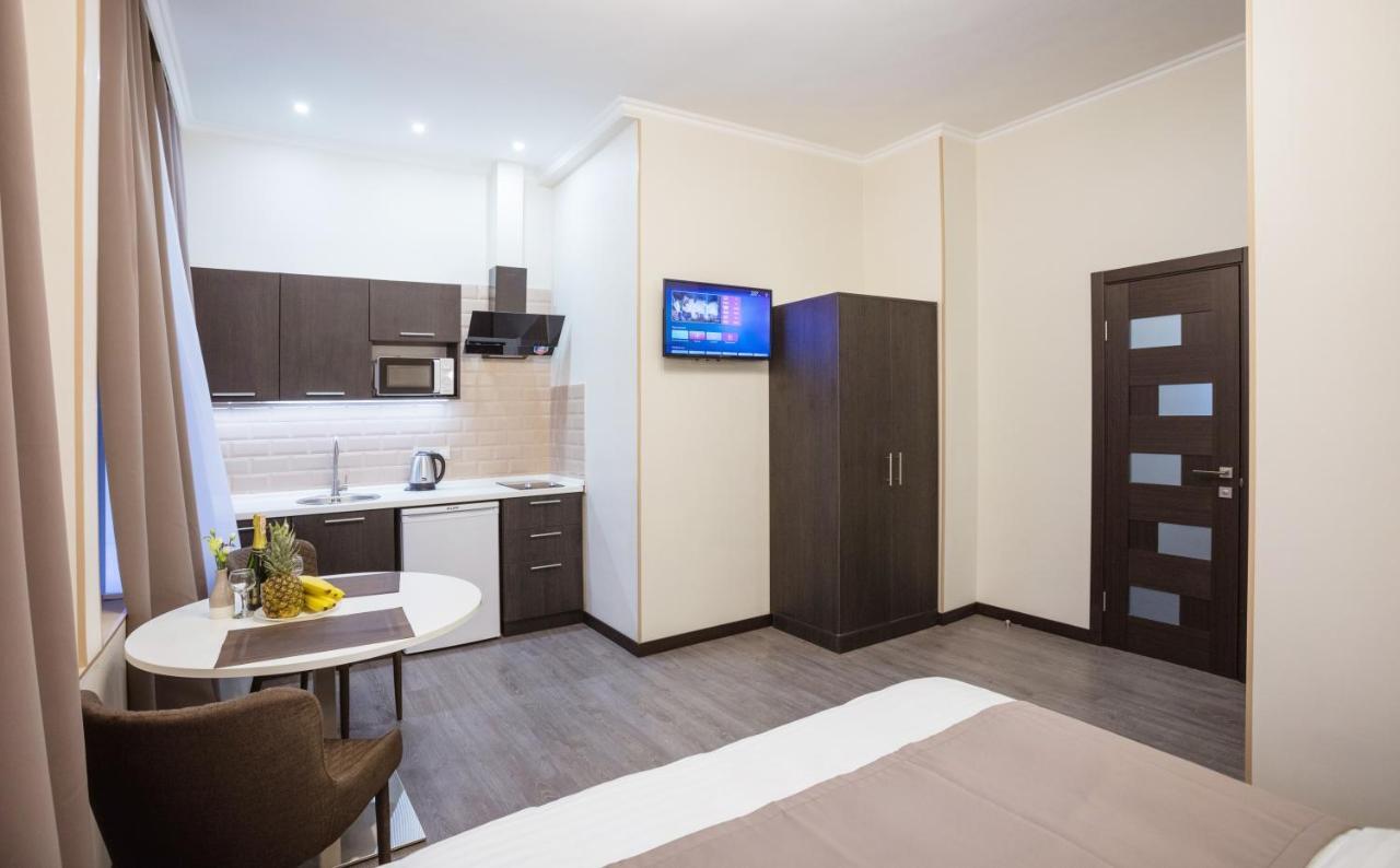 911 Apartments Khreshchatyk Kiev Exterior foto